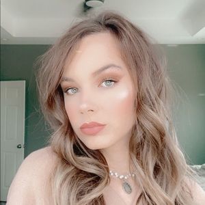 Meet your Posher, Brytni